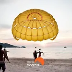 #103 Foxy V By Home Holidays
