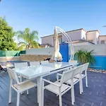 Full Private 300Sqm Villa Jacuzzi Heated Pool Ideal & Quiet Location