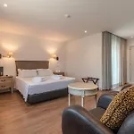 Charming Residence & Guest House Dom Manuel I Adults Only