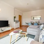 Host Wise - Bright & Stylish Lagos Flat With Pool