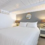 Bellevue By The Sea - Oceanfront For 4 With Stunning Views At Praia Dona Ana
