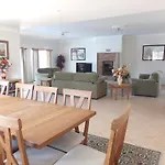 Villa Morris