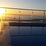 Topcity Hostel & Suites