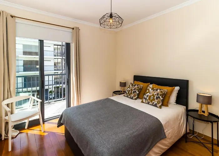 Acacia Apartment
