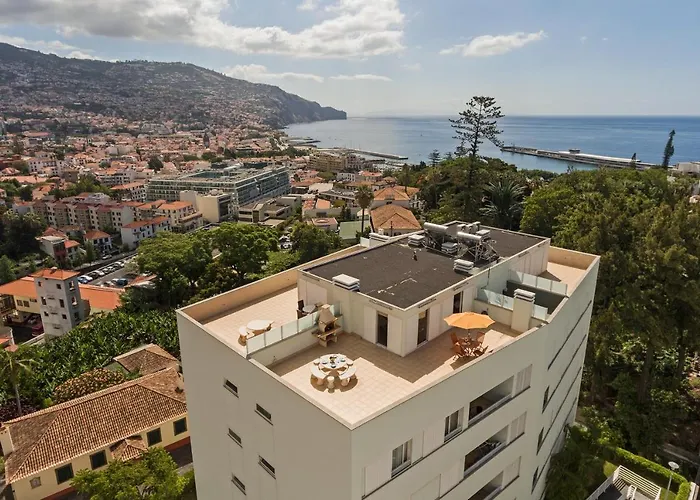 Jasmineiro III by Travel to Madeira