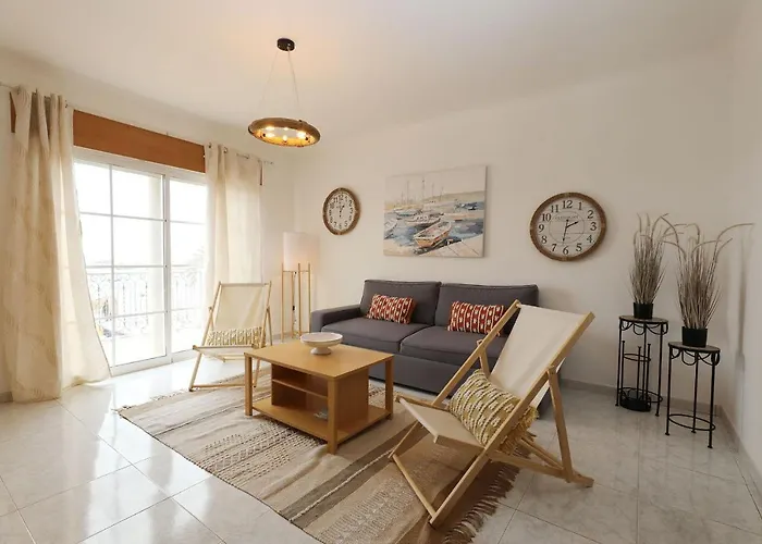 B37 - City Central Door Apartment
