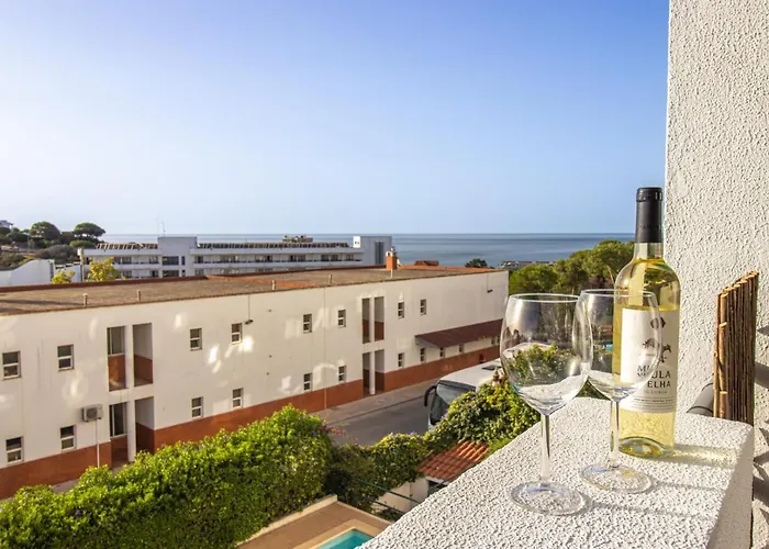 Renovated Oasis Ocean View 1Bd Wi-Fi Beach 3 Min