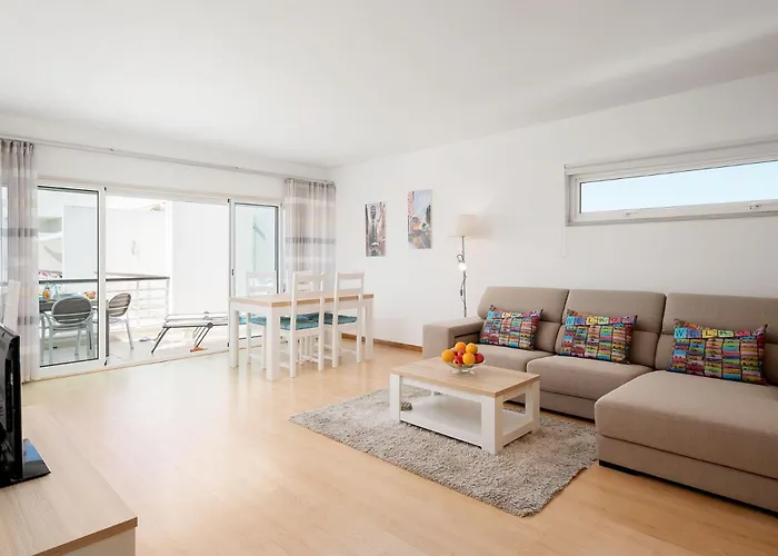 Marina Harbour 18 By Destination Algarve