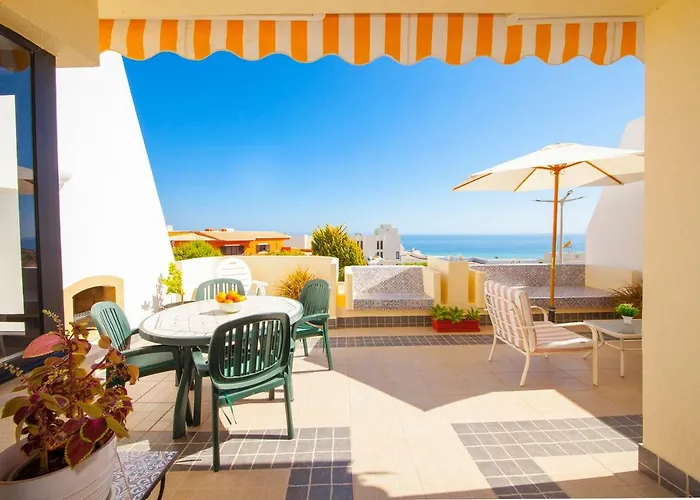 A08 - Magnolia Sea View Apartment