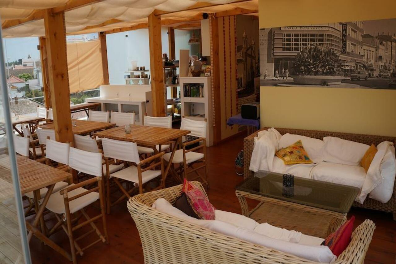 Bed & Breakfast Seventies Lagos