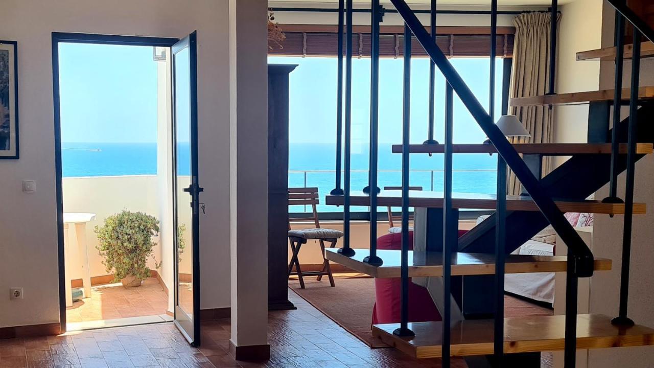 Cliffs House Holiday home *