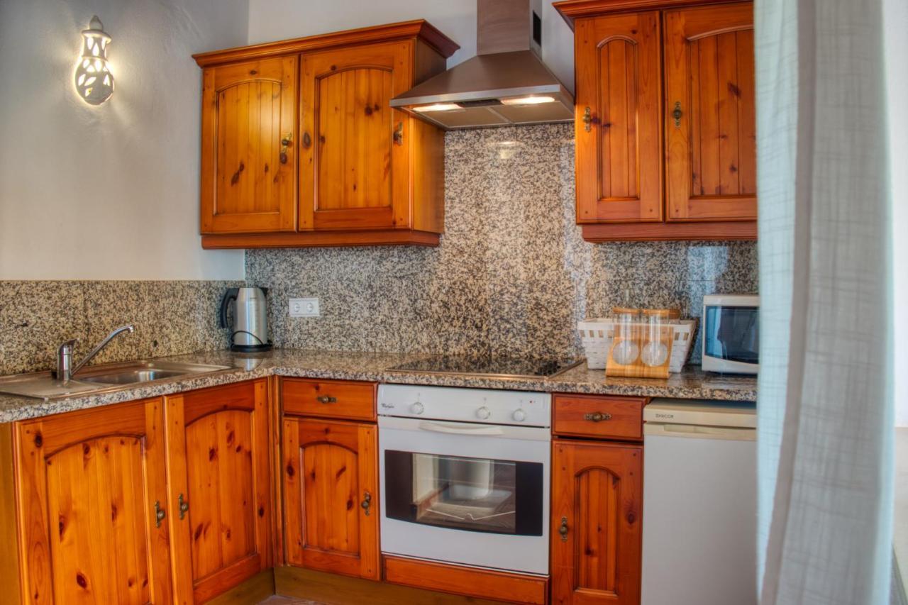 Moonshine With Private And Private Guest house *
