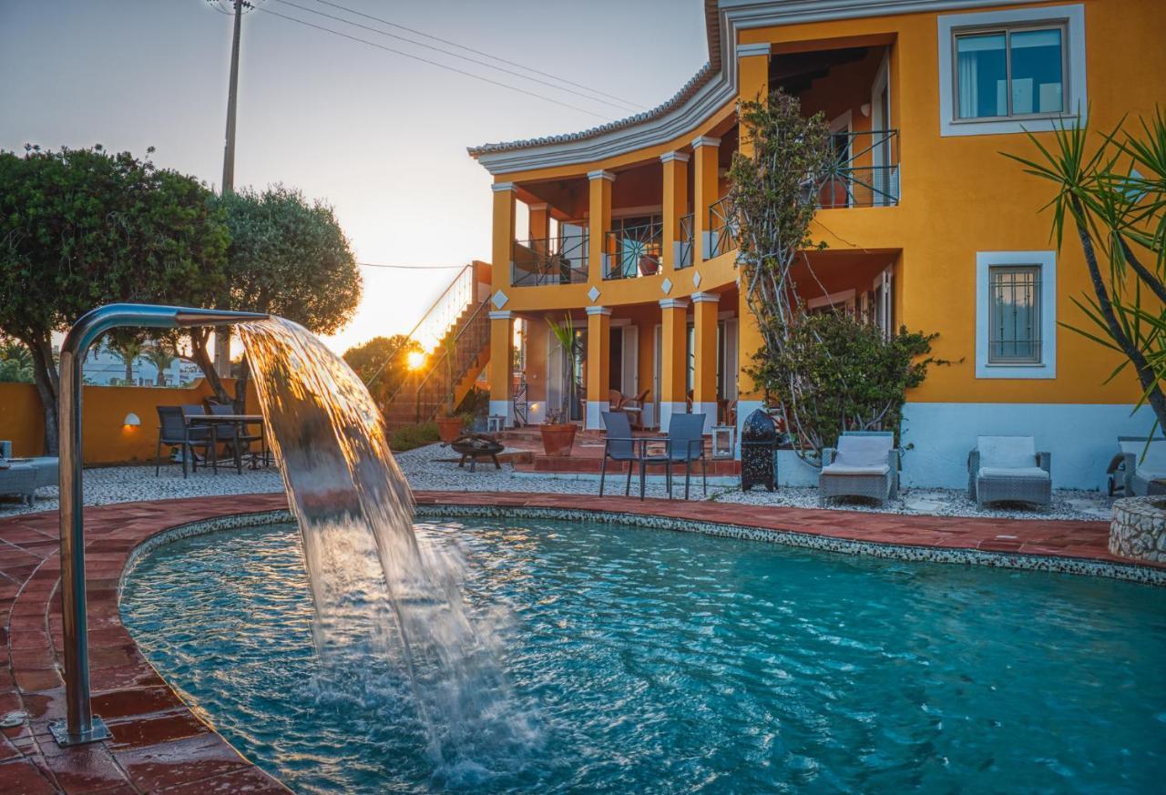 Moonshine With Private And Private Guest house Lagos