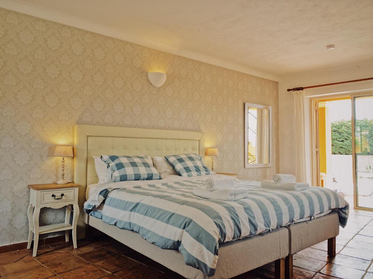 Moonshine With Private And Private Guest house Lagos