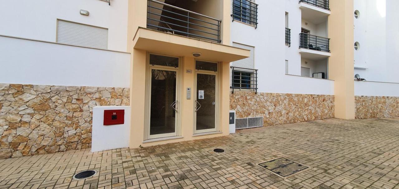 Costa Apartment *