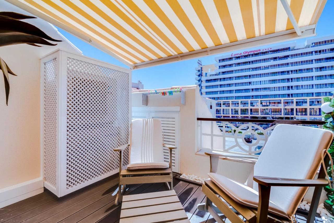 Gold - Luxurious - Sea View *