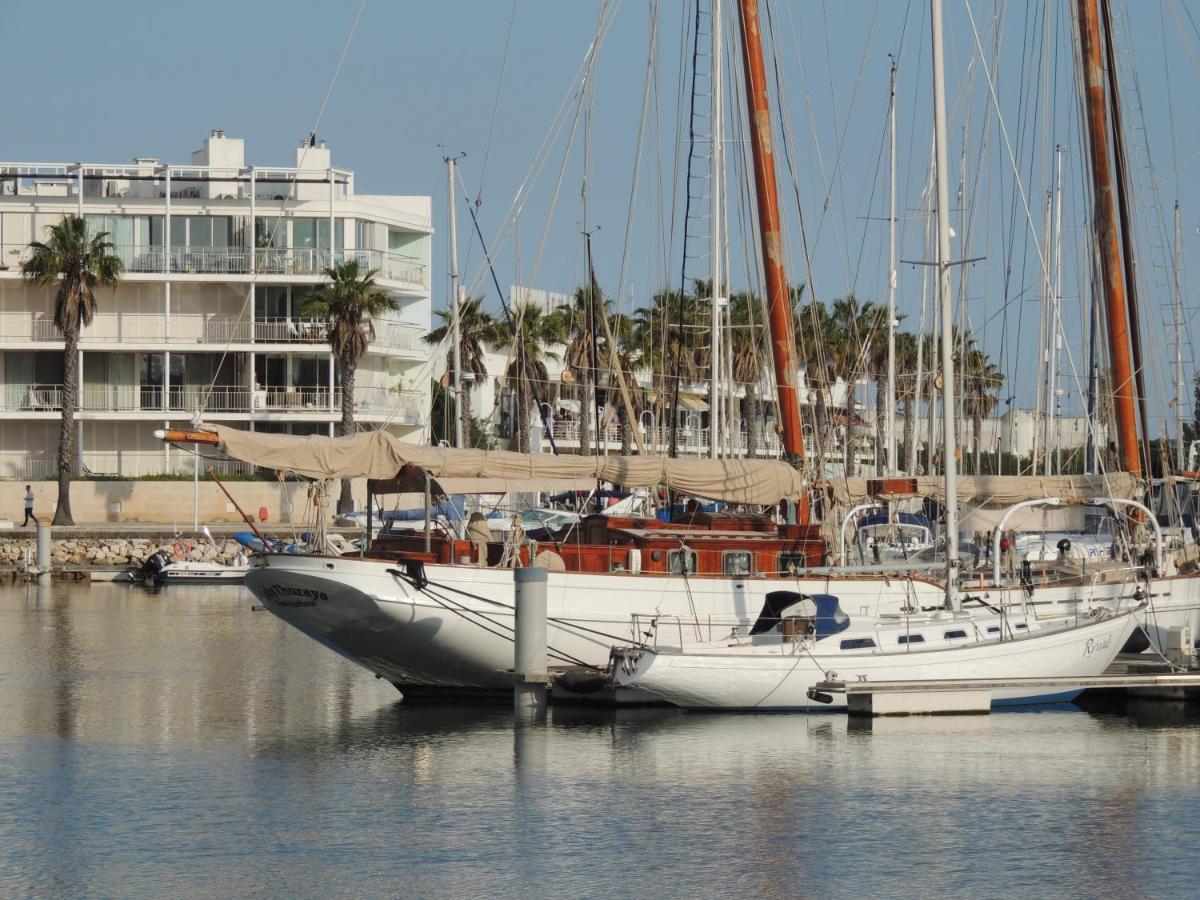 Marina-m * Lagos