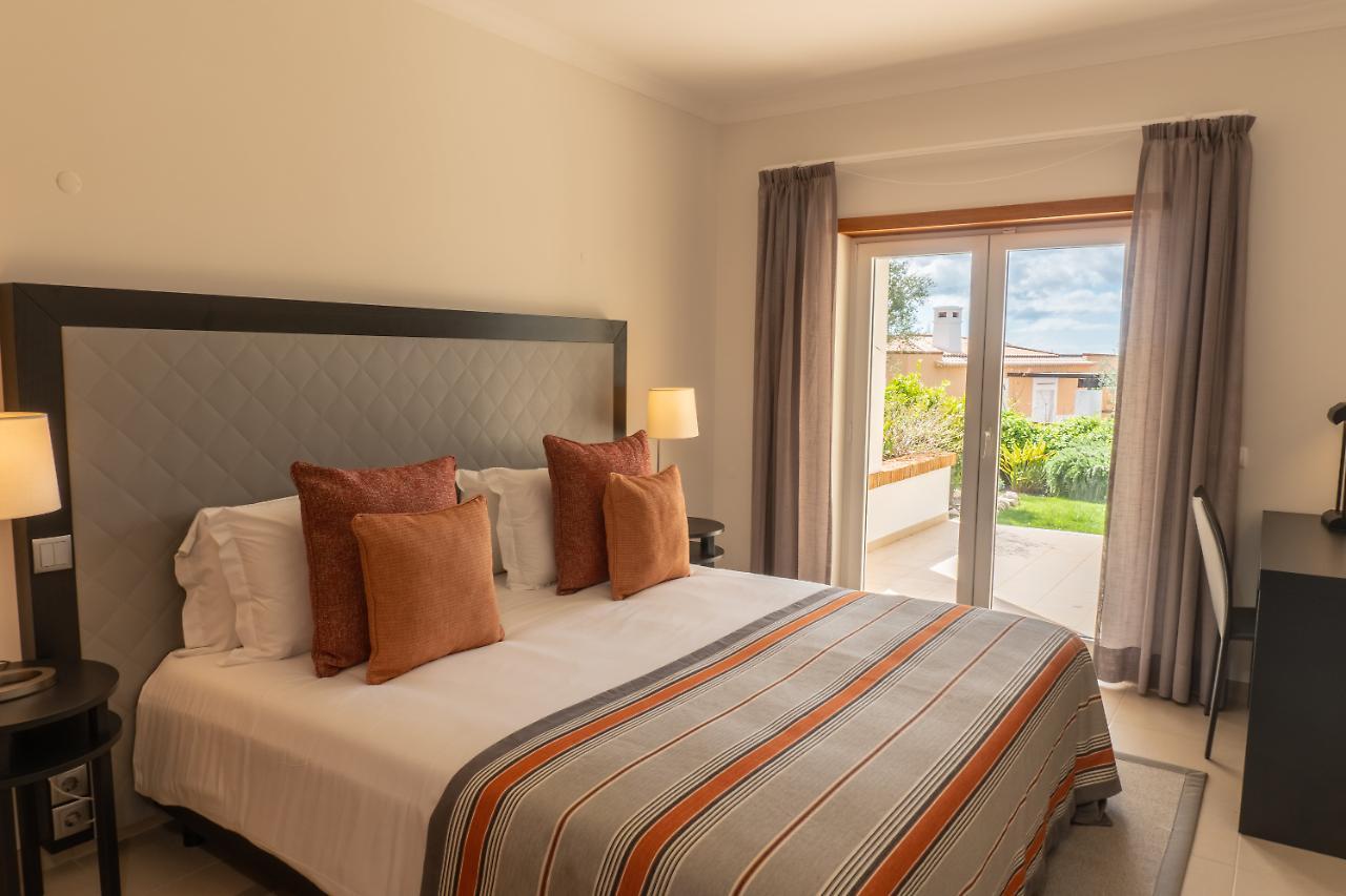 Vale Da Ribeira Residences 4*
