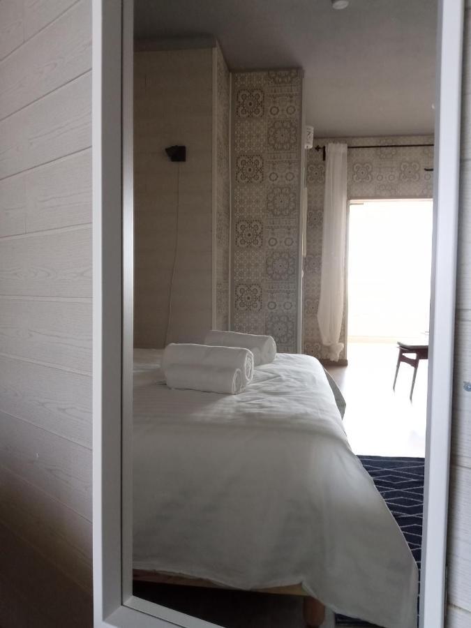 Beachfront Porto De Mos - Apartment Lagos