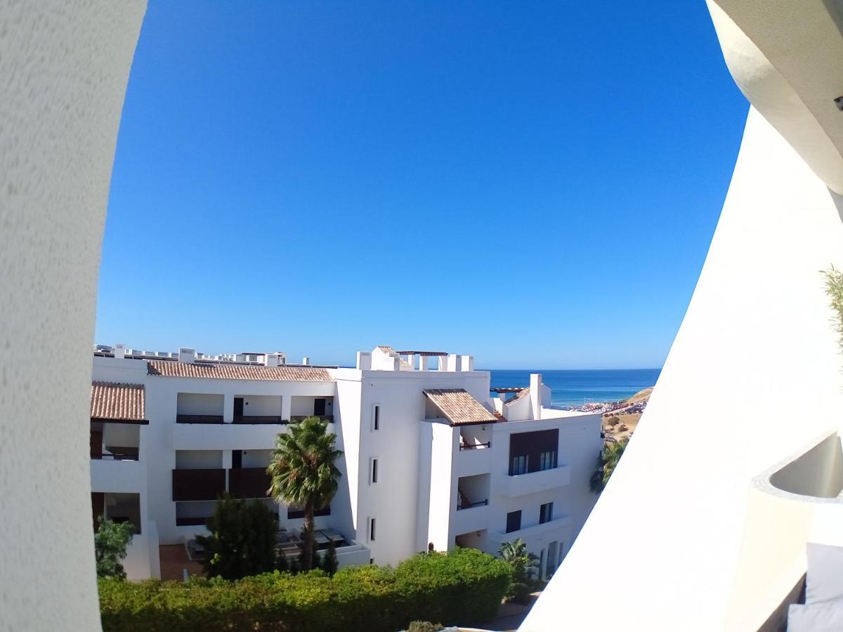Apartment Beachfront Porto De Mos - *