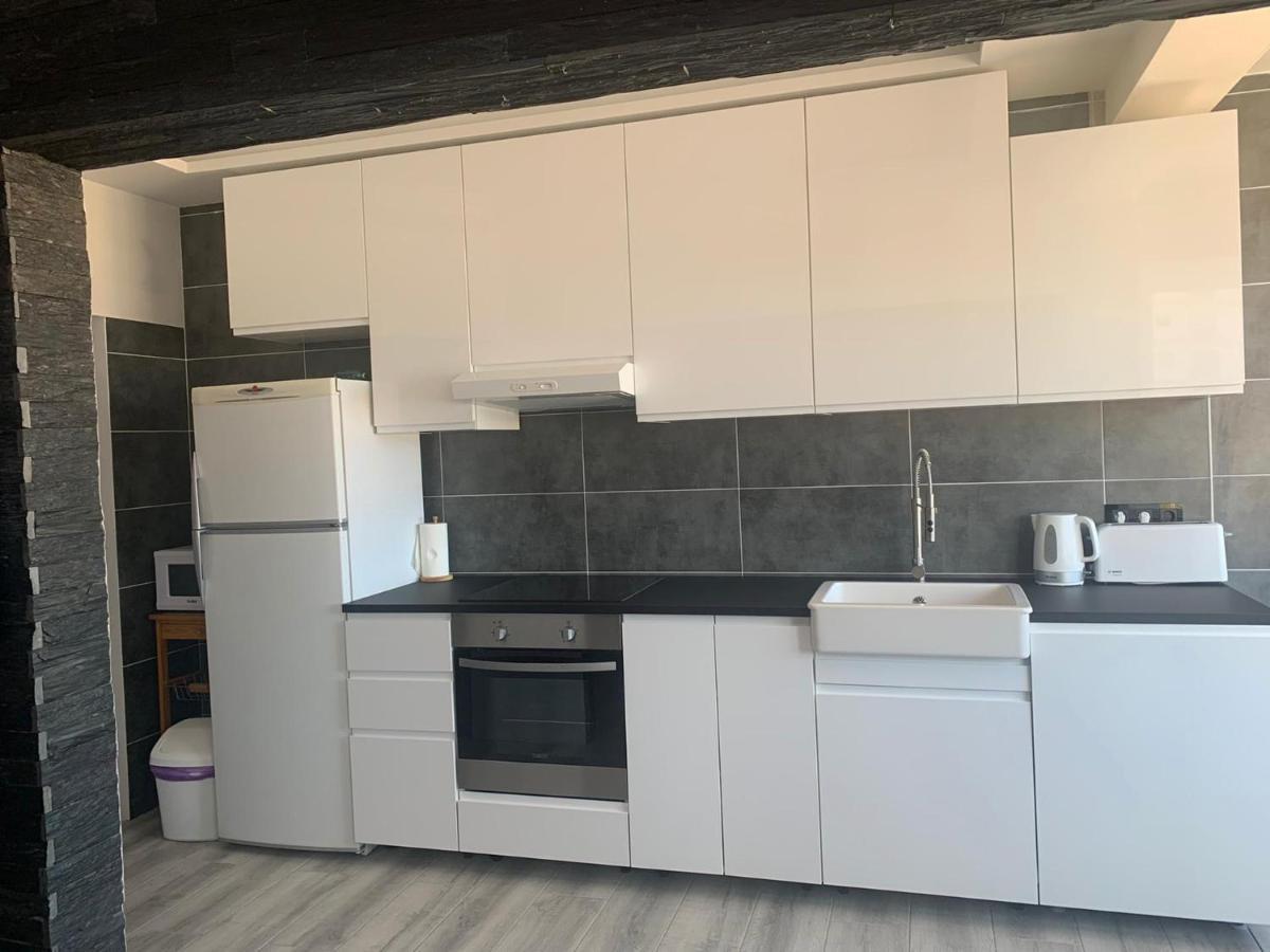 3 Bedroom W/ Amazing View Apartment