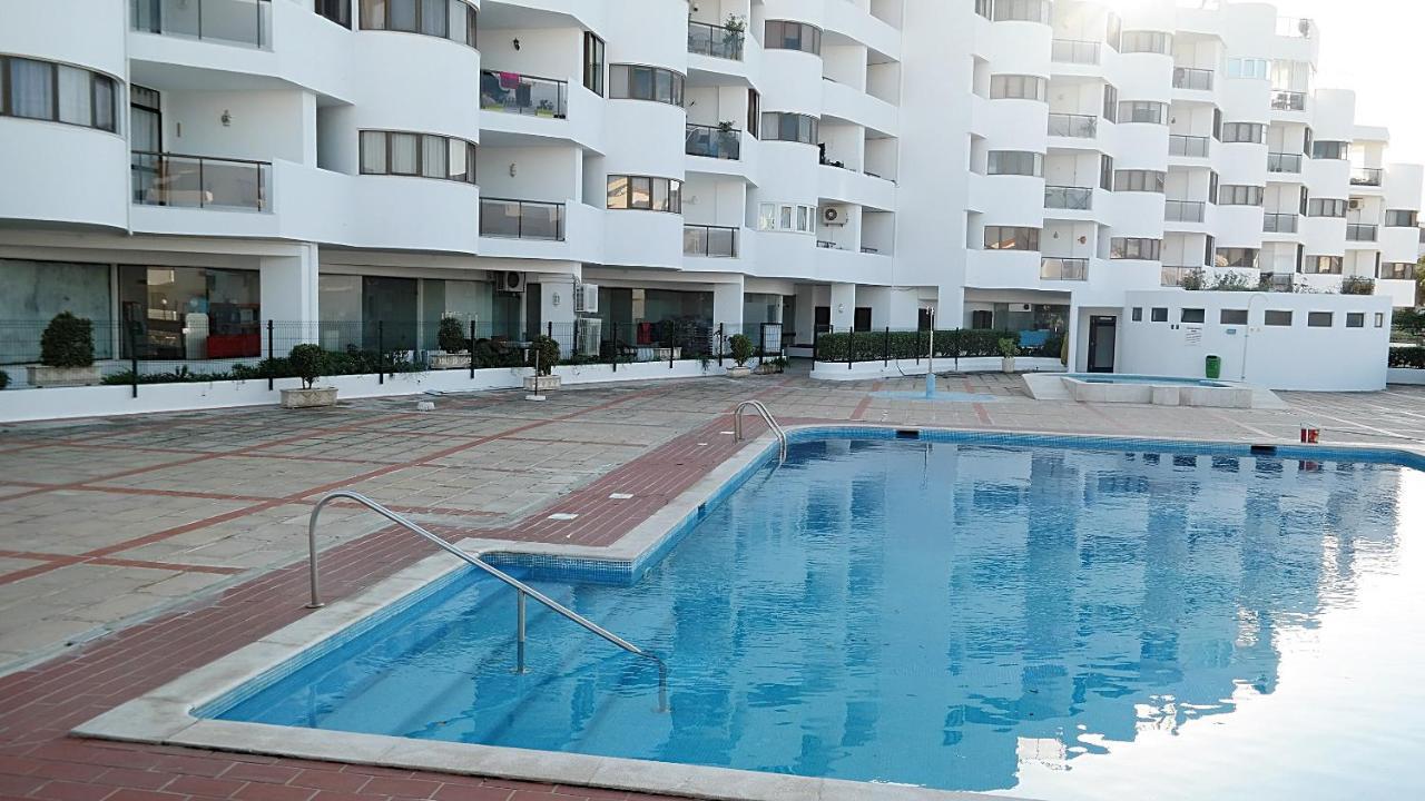 Coral By Apartment *