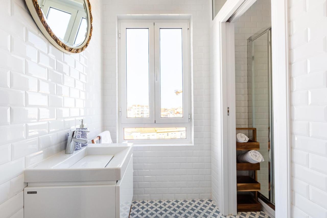 White & Blue Vintage In Graca Appartement Lissabon
