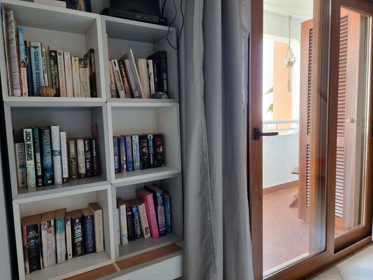 Main Avenue Albufeira, Walk To Beach, Old Town, Shooping, Location *