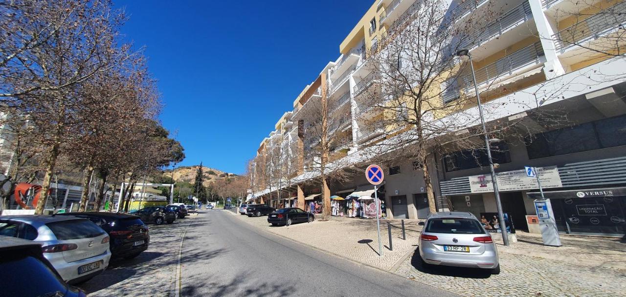 Dionisio Apartment