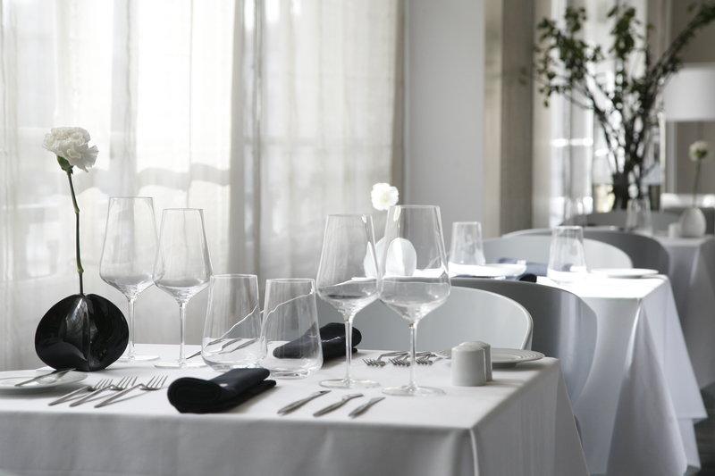 Internacional Design 4*