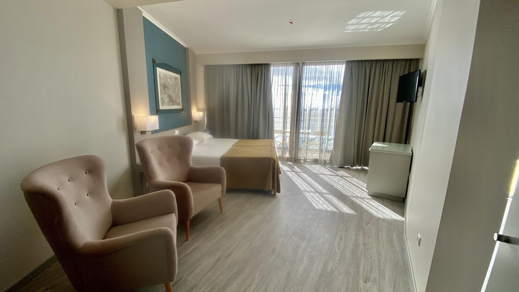 Hotel Orca 4*