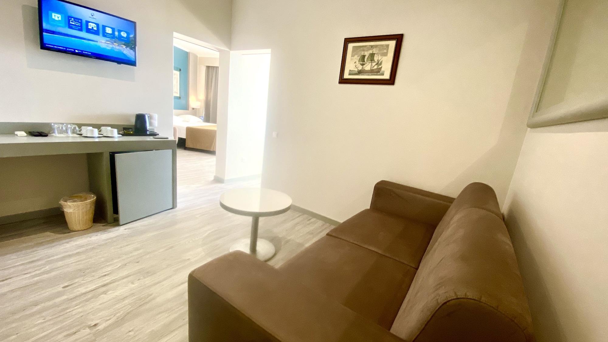 Orca Hotel 4*