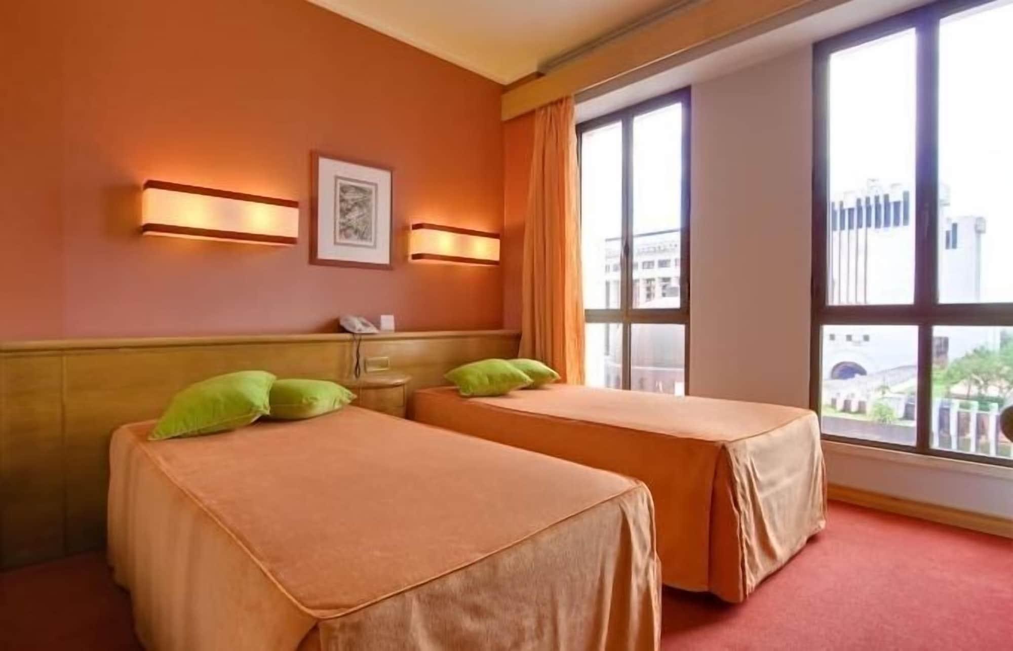 Alif Campo Pequeno Hotel