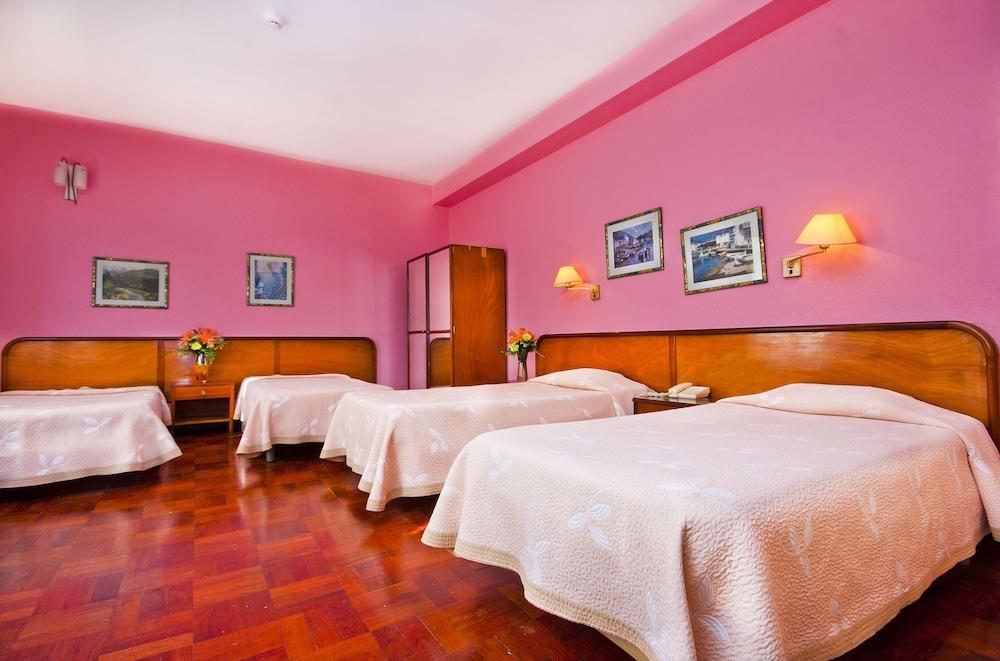 Bed and breakfast Residencial Colombo 2*