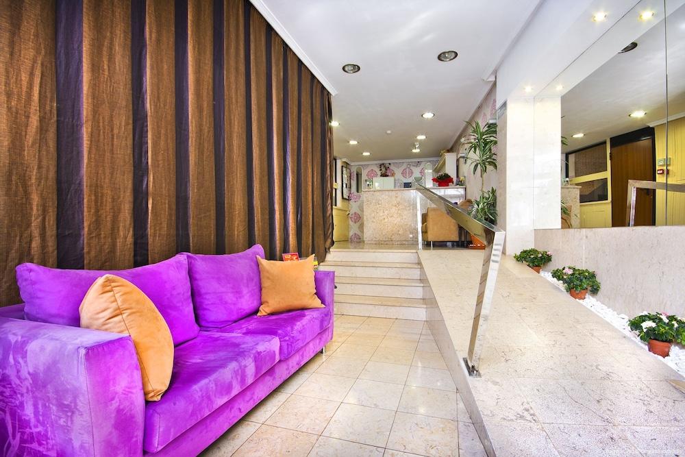 Bed and breakfast Residencial Colombo