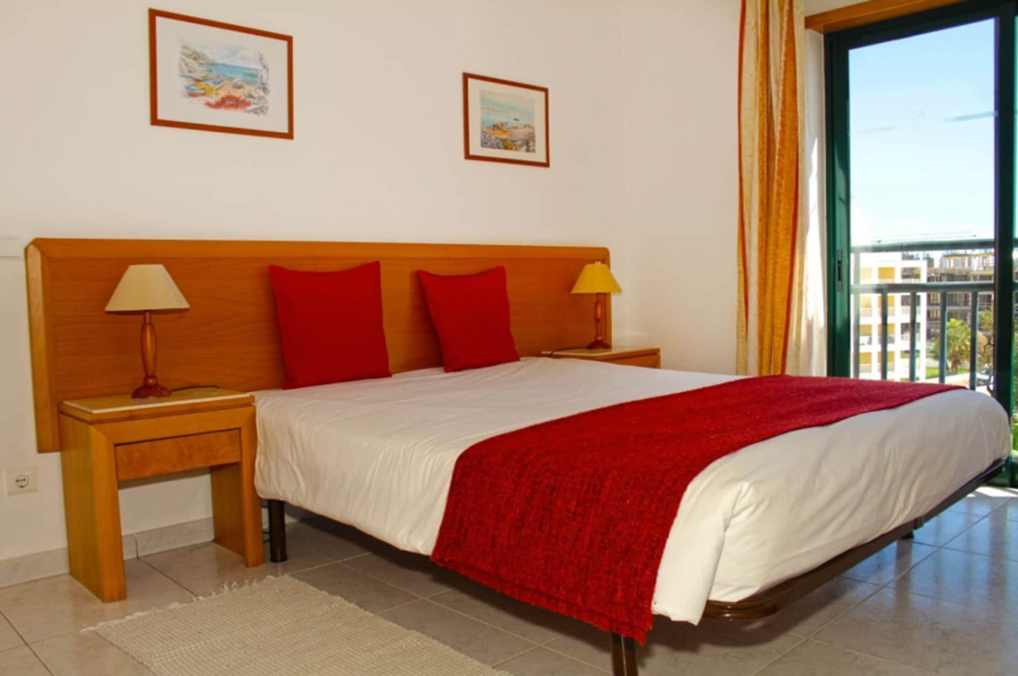 Aparthotel Plaza Real By Atlantichotels Portimao