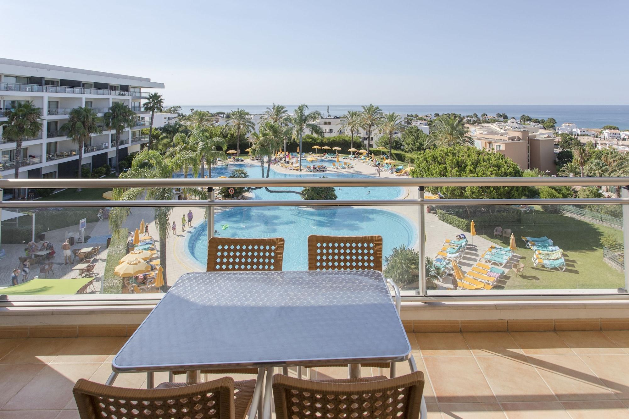Alfagar Alto Da Colina Aparthotel 4*
