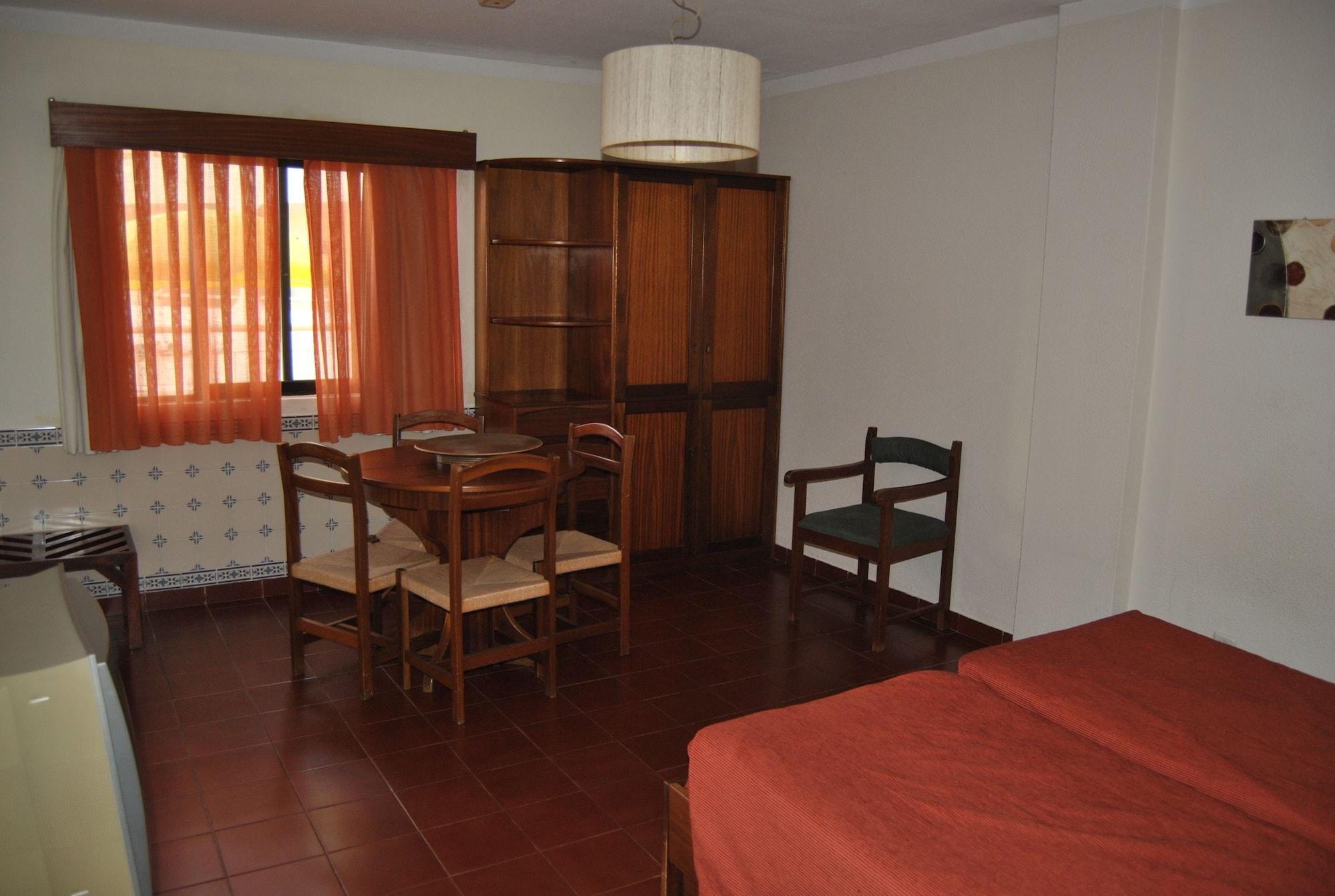 Olhos Do Mar Apartment