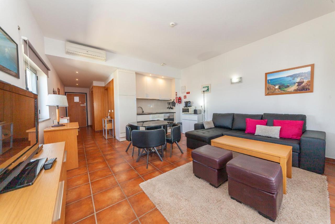 A21 - 1 Bed In Marinapark Apartment *