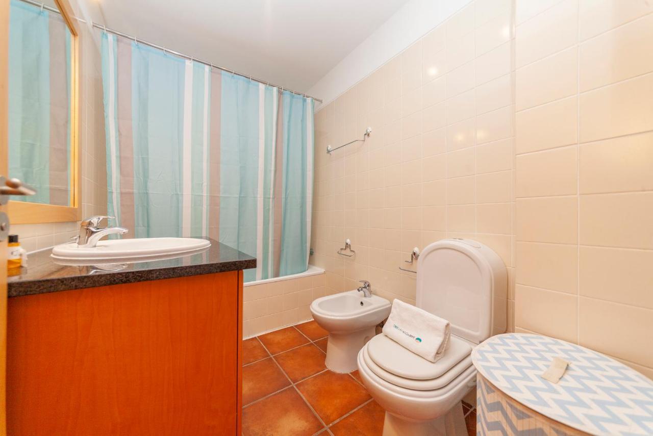 A21 - 1 Bed In Marinapark Apartment Lagos