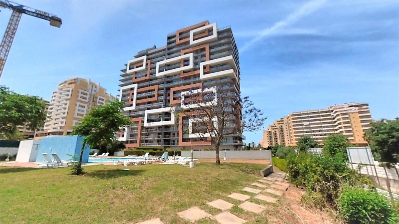 Apartment Turisticos Rocha Tower 10 *