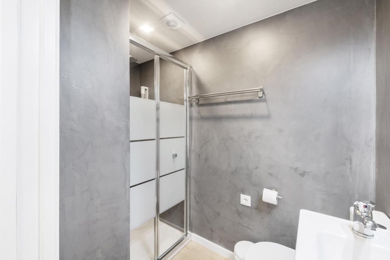 Apartment Ocean By Olala Homes