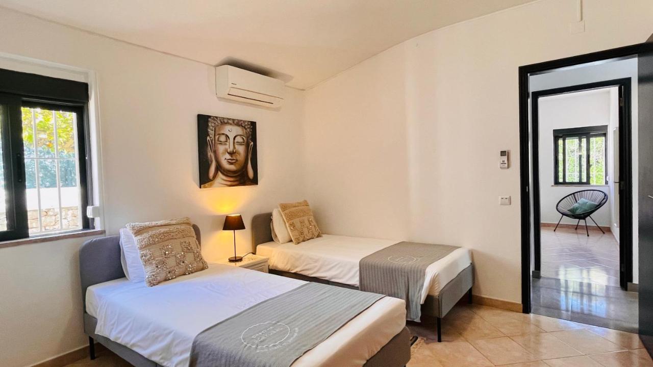 Villa Strip By Check-in Portugal