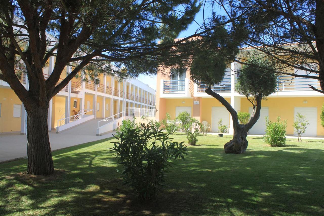 Pool&beach In Encosta De São José *