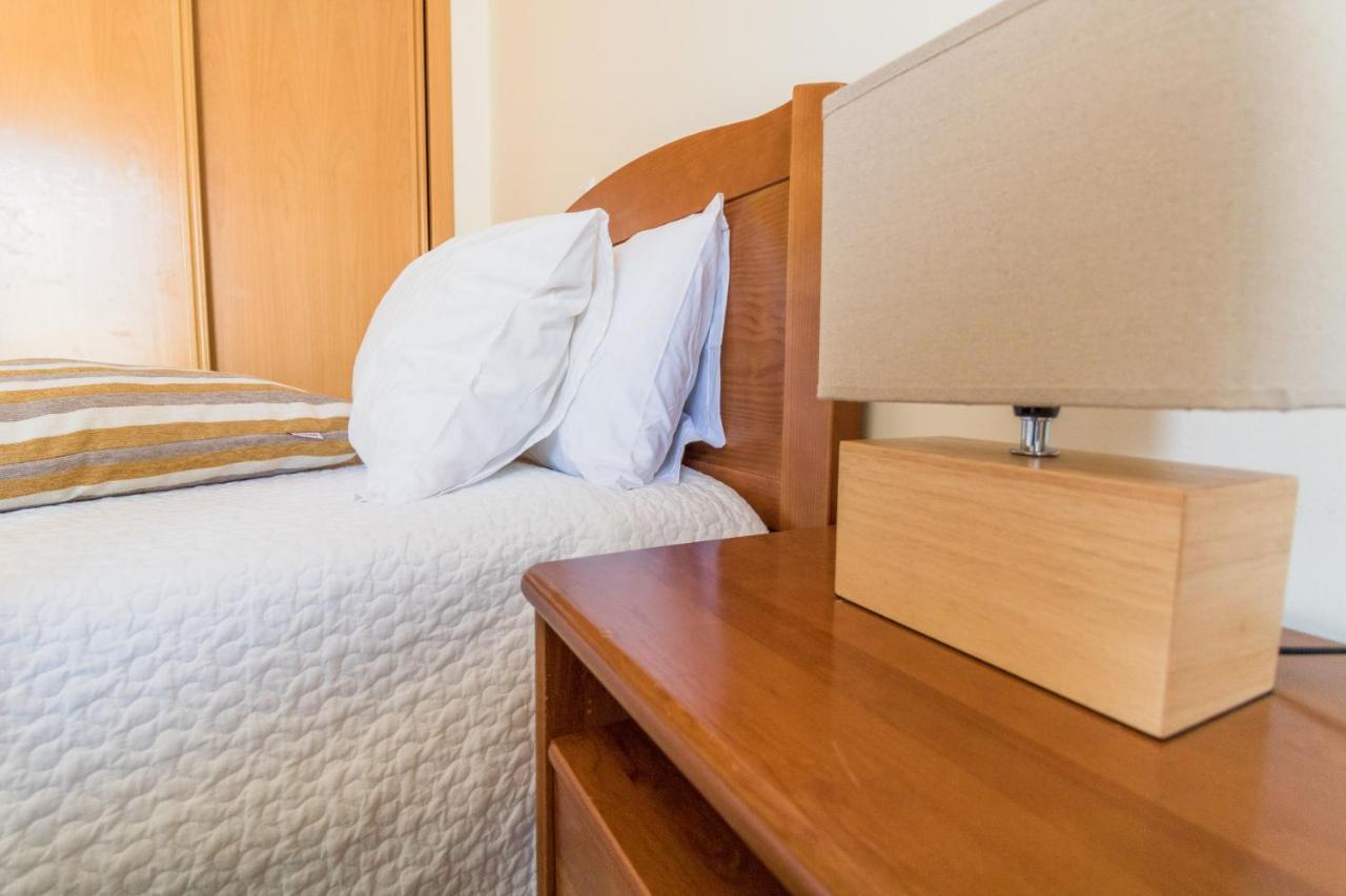 #004 Orada By Holidays Apartment *