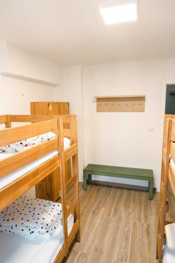 Hostal Bay *