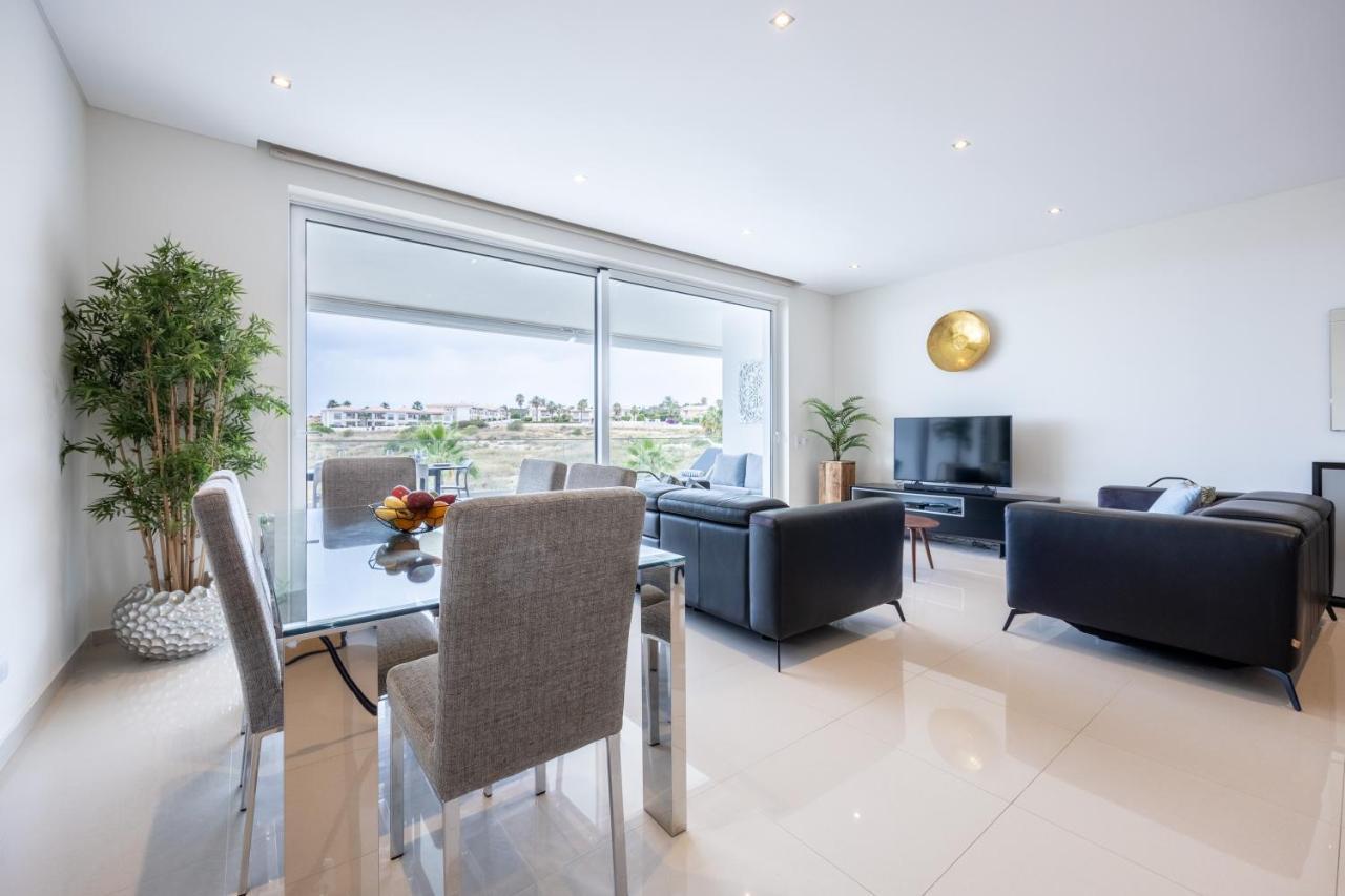 Coolhouses Algarve Lagos, 3 Bed Modern Flat, Outdoor, Indoor Pools&spa, à Vida Appartement