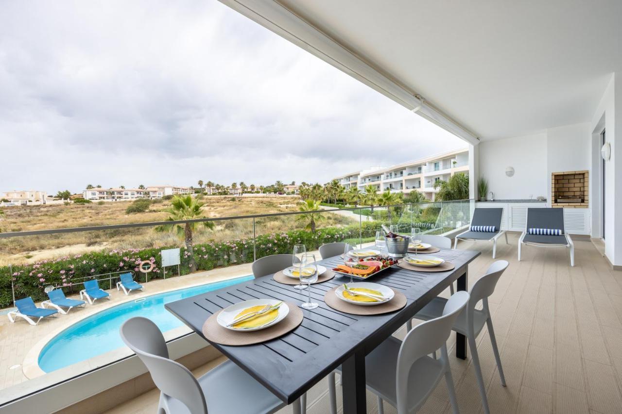 Coolhouses Algarve Lagos, 3 Bed Modern Flat, Outdoor, Indoor Pools&spa, à Vida Appartement *
