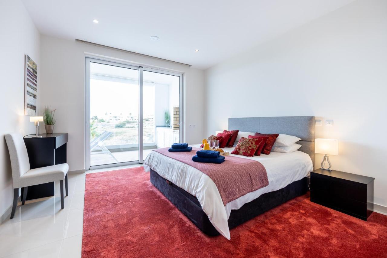 Coolhouses Algarve Lagos, 3 Bed Modern Flat, Outdoor, Indoor Pools&spa, à Vida * Lagos