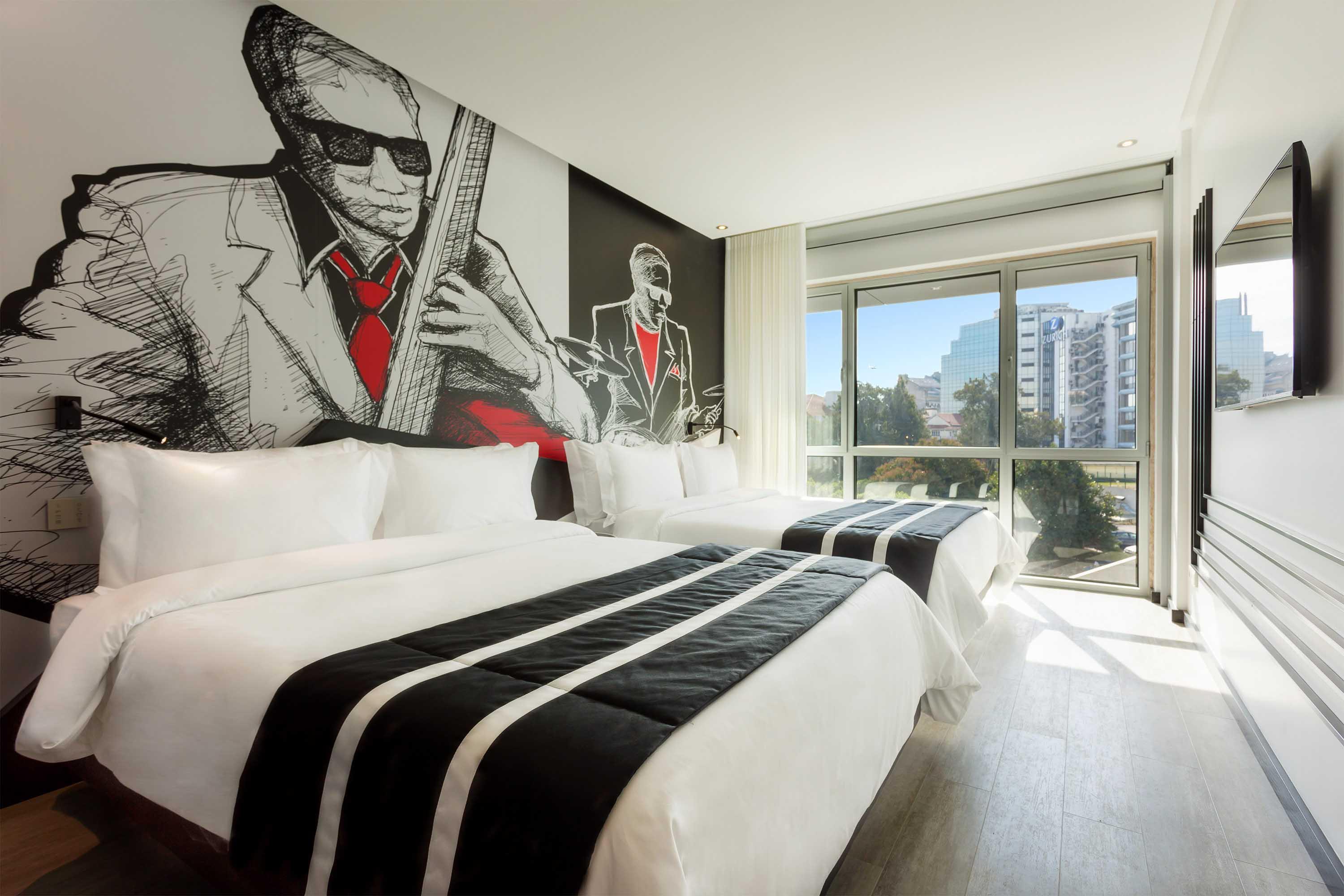 Hf Fenix Music Hotel 3*